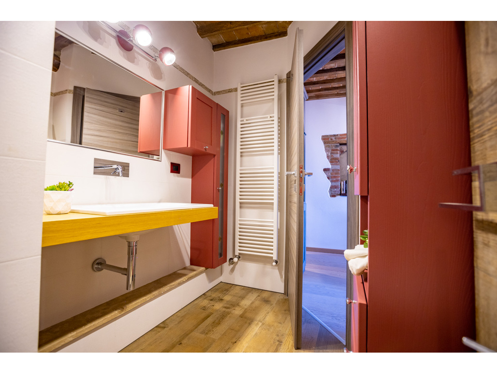 toscana_apartman_monticiano_bathroom2 (1)